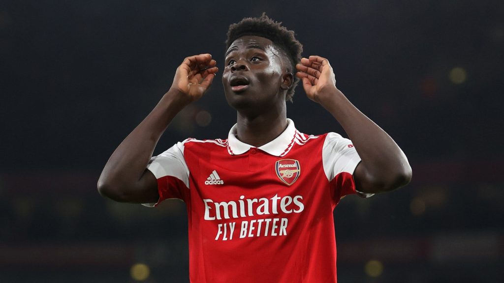 arsenal-da-san-sang-hop-dong-gia-han-voi-bukayo-saka-den-tan-nam-2028-77