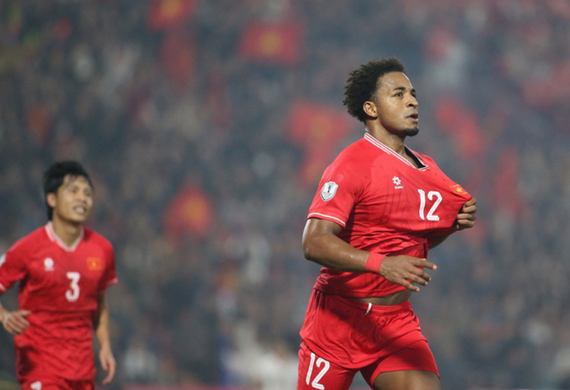 Tân binh Gia Bảo khen ngợi đàn anh Xuân Son trong lần đầu lên tuyển